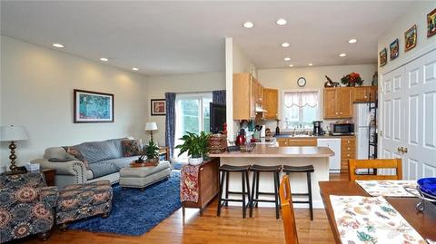 9 Hoover Rd, Middletown, RI 02842 photo 18