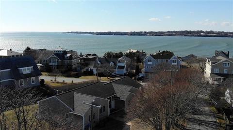 9 Hoover Rd, Middletown, RI 02842 photo 5