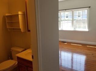 9 Hoover Rd, Middletown, RI 02842 photo 15
