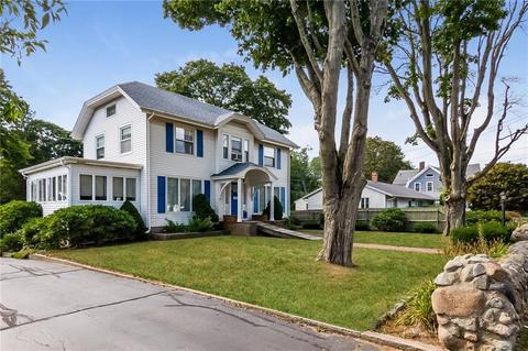 111 Beach St, Westerly, RI 02891 photo 2