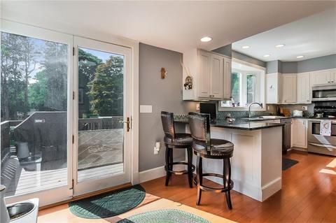 111 Beach St, Westerly, RI 02891 photo 6
