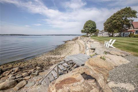 24 Thirteenth Ave, Warwick, RI 02886 photo 9