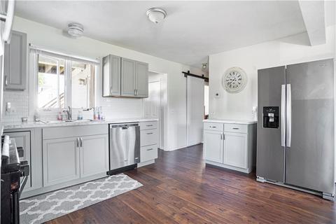 189 Park Ave, Warwick, RI 02889 photo 11
