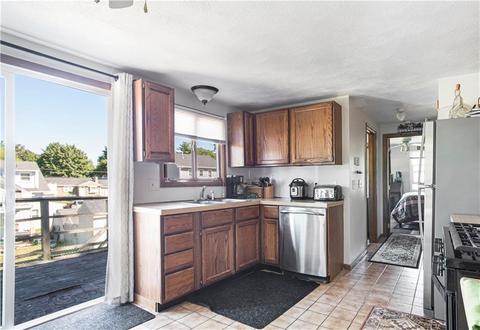 189 Park Ave, Warwick, RI 02889 photo 20