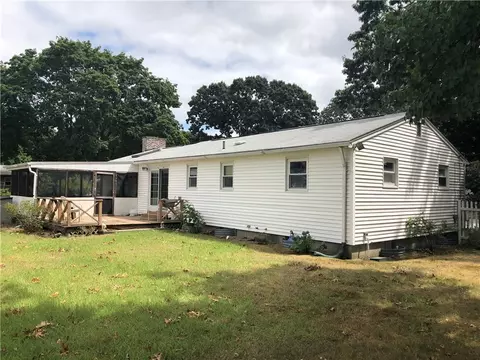 15 Thatch Ct, Warwick, RI 02889 photo 17
