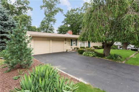 185 Shenandoah Rd, Warwick, RI 02886 photo 3