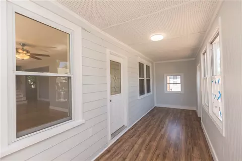 8 Delaware Ave, Warwick, RI 02888 photo 3