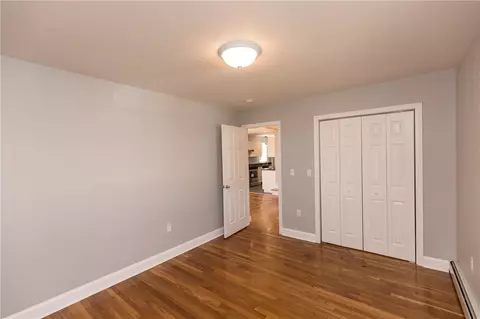 8 Delaware Ave, Warwick, RI 02888 photo 12