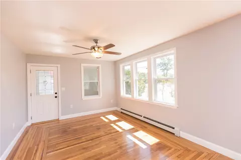 8 Delaware Ave, Warwick, RI 02888 photo 7