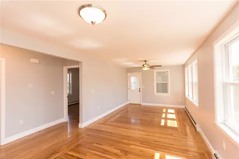 8 Delaware Ave, Warwick, RI 02888 photo 8