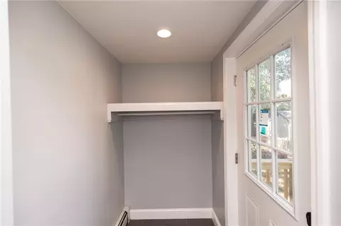 8 Delaware Ave, Warwick, RI 02888 photo 39