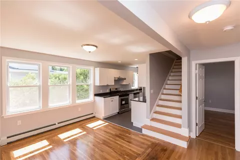 8 Delaware Ave, Warwick, RI 02888 photo 20