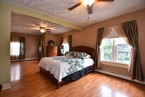 234 Carrington Ave, Woonsocket, RI 02895 photo 9