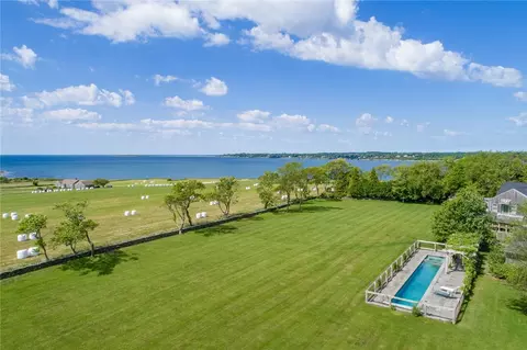 42 Patten Dr, Little Compton, RI 02837 photo 3