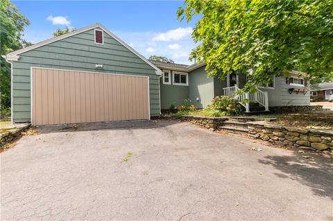 228 Putnam Pike, Glocester, RI 02814 photo 1