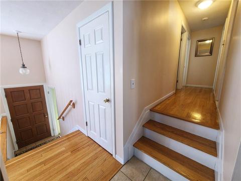 39 Kerri Lyn Rd, Warwick, RI 02889 photo 9