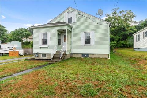 201 Saint Barnabe St, Woonsocket, RI 02895 photo 2