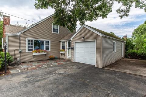 57 Lancaster Ave, Warwick, RI 02886 photo 2