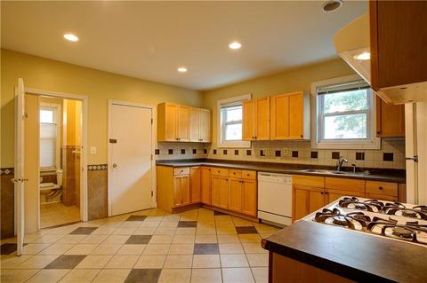 60 E Transit St, Providence, RI 02906 photo 8