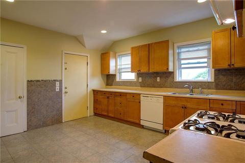 60 E Transit St, Providence, RI 02906 photo 17
