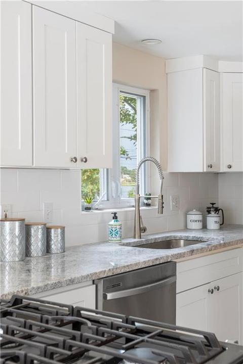 7 15th Ave, Warwick, RI 02886 photo 21