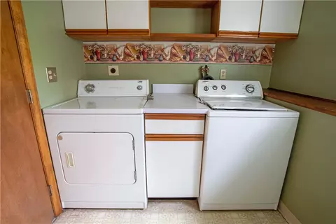 2 Holmes St, Westerly, RI 02891 photo 14