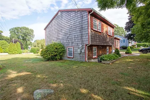 2 Holmes St, Westerly, RI 02891 photo 34