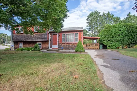 2 Holmes St, Westerly, RI 02891 photo 2