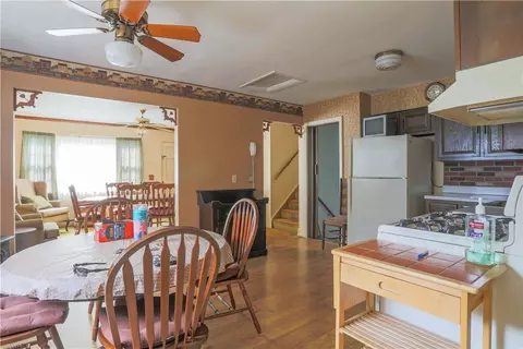 2 Holmes St, Westerly, RI 02891 photo 5
