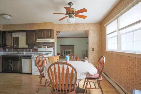2 Holmes St, Westerly, RI 02891 photo 6