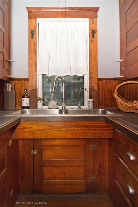 191 Paradis Ave, Woonsocket, RI 02895 photo 14