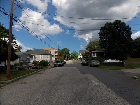 31 Cady St, Woonsocket, RI 02895 photo 12