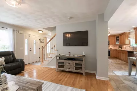 60 Cobblestone Ter, Coventry, RI 02816 photo 16