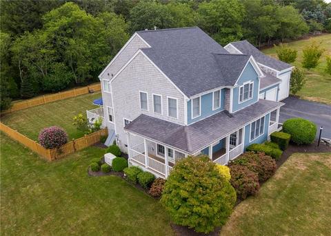 33 Paddock Ln, Middletown, RI 02842 photo 4
