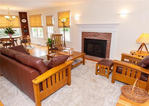 33 Paddock Ln, Middletown, RI 02842 photo 15