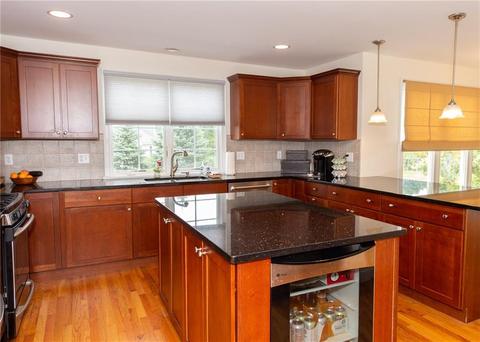 33 Paddock Ln, Middletown, RI 02842 photo 7