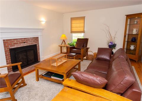 33 Paddock Ln, Middletown, RI 02842 photo 13