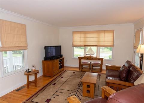 33 Paddock Ln, Middletown, RI 02842 photo 20