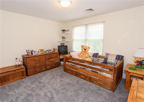 33 Paddock Ln, Middletown, RI 02842 photo 32