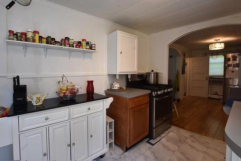 20 Junction St, Warwick, RI 02889 photo 6