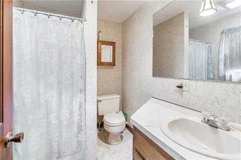 4 Locust Ter, Warren, RI 02885 photo 23