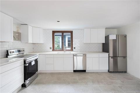 4 Locust Ter, Warren, RI 02885 photo 11