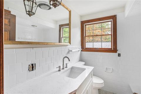 4 Locust Ter, Warren, RI 02885 photo 18