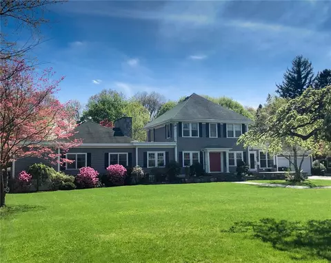 110 Main Ave, Warwick, RI 02886 photo 1