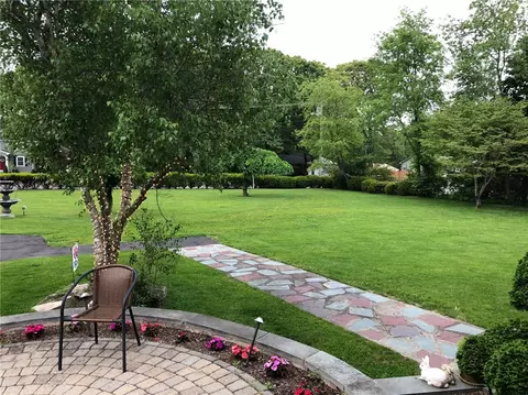 110 Main Ave, Warwick, RI 02886 photo 5