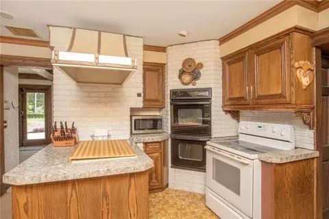 110 Main Ave, Warwick, RI 02886 photo 24