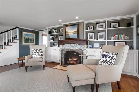 8 Winona Ave, Westerly, RI 02891 photo 4