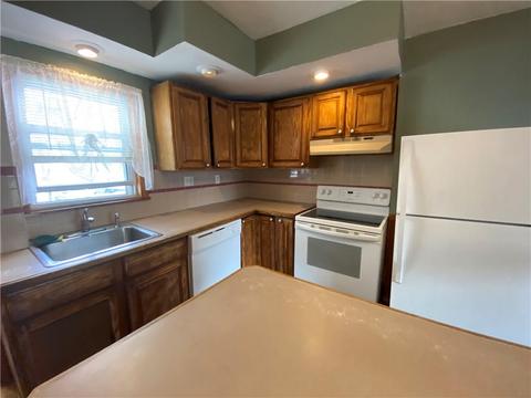 26 Wilson Ave, Woonsocket, RI 02895 photo 11