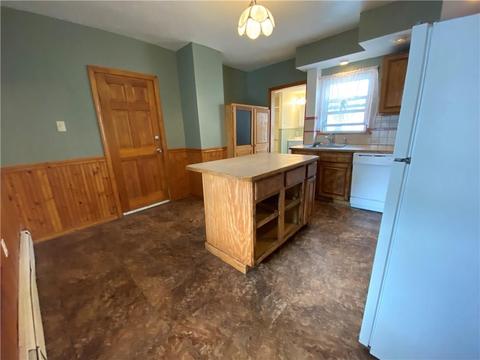 26 Wilson Ave, Woonsocket, RI 02895 photo 10
