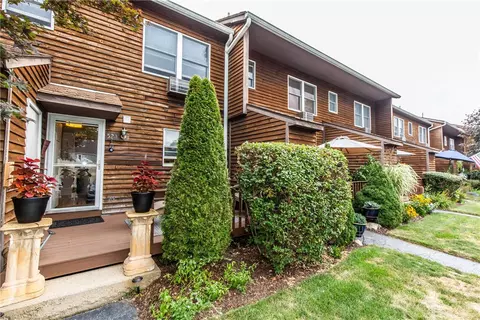 200 Post Rd #523, Warwick, RI 02888 photo 1